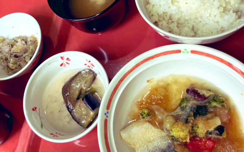 当施設のお食事の様子をご紹介です